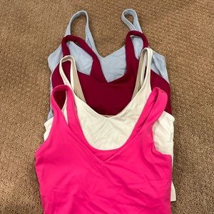 I’m selling a pack of lululemon align tank tops!!!